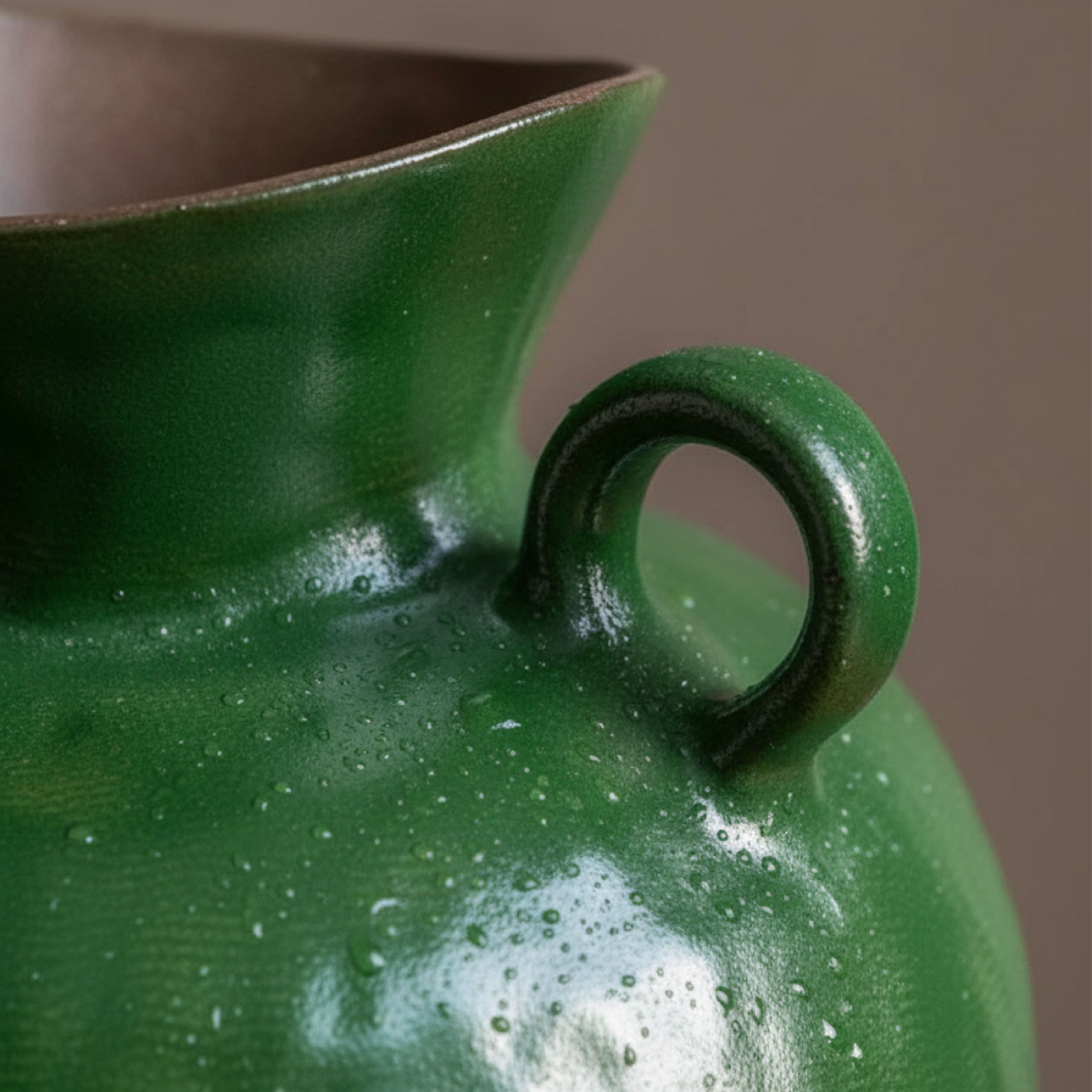 Rustic Emerald Green Ceramic Urn Vase – Vintage-Inspired Twin-Handle Pottery